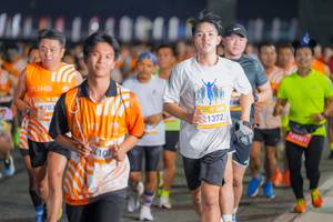 BIB: 203, 24103, 1372, 184
                            <button type="button" onclick="openModal(22833795)" class="btn btn-primary btn-sm float-right btn-popup" data-toggle="modal" data-target=".modal-high-quality">
                        <i class="fas fa-shopping-cart"></i> Add to Cart
                    </button>
                                            <button type="button" onclick="isThisMe(22833795, true)" class="btn btn-success btn-sm float-right btn-popup btn-isme hidden" data-toggle="tooltip" data-placement="bottom" title="นี่คือรูปของคุณใช่ไหม คลิกที่นี่เพื่อเอาเข้าอัลบั้ม">
                        <i class="fas fa-plus"></i> Add to album
                    </button>
                    <button type="button" onclick="isThisMe(22833795, false)" class="btn btn-warning btn-sm float-right btn-popup btn-isnotme hidden">
                        <i class="fas fa-ban"></i> Remove from album
                    </button>